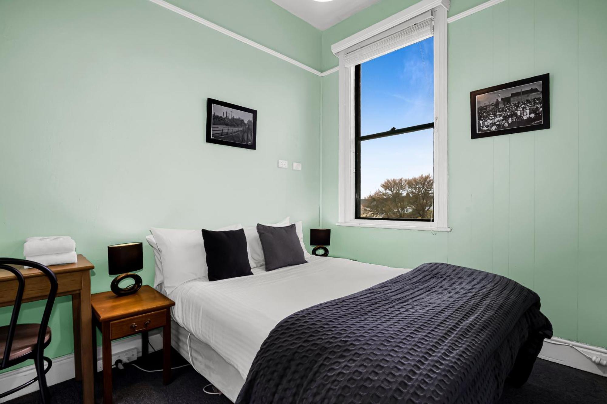 Bischoff Hotel Waratah Exterior foto