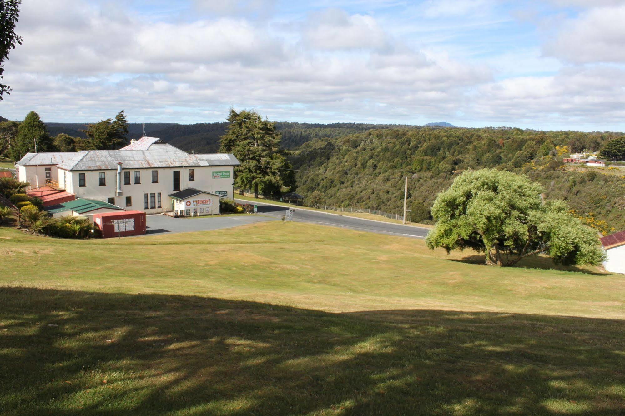 Bischoff Hotel Waratah Exterior foto